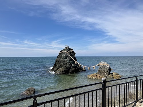 Meoto Iwa (Wedded Rocks)