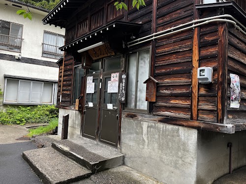 Nozawaonsen Sotoyu Takinoyu Hot Spring