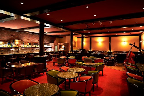 Lounge & Bar Old Saloon 1934