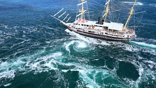  Whirlpools Cruise location image photo