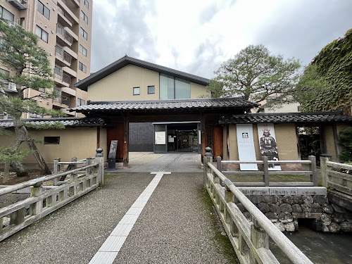 Maeda Tosanokami-ke Shiryokan Museum