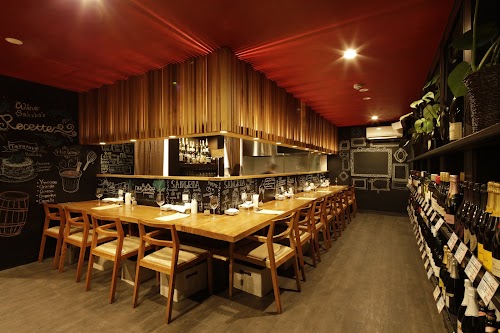 ワイン酒場。LONGING HOUSE 軽井沢
