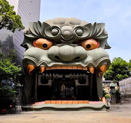  Namba Yasaka Jinja location image photo