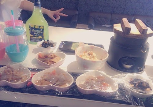 Maid cafe & Bar I'kiss