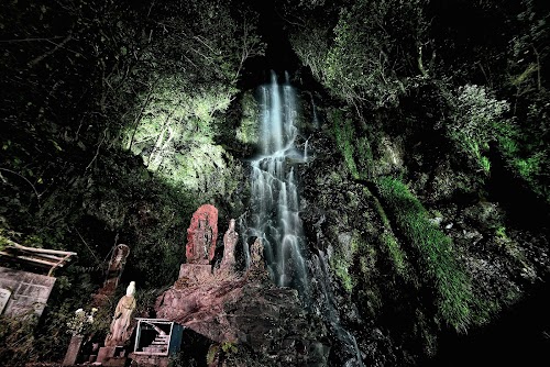  Kiyomizu Waterfall location image photo