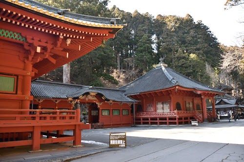 Nikko Futarasan jinja Haiden