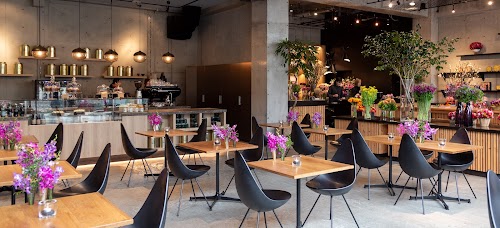  Nicolai Bergmann NOMU location image photo