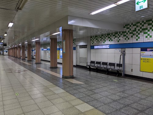 Monzen-nakacho Station