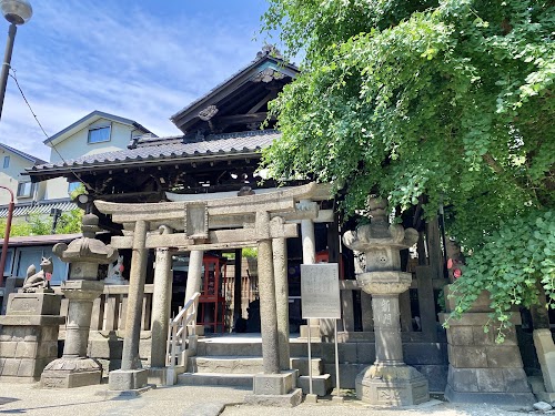 Hikan Inari-jinja Shrine