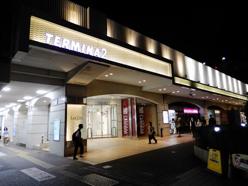  TERMINA 2 location image photo