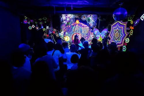 DJ's Bar Cave