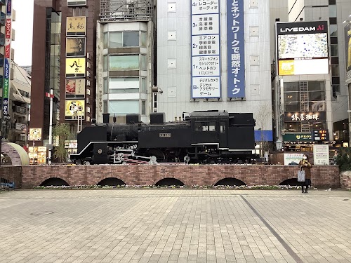 SL Square (Shimbashi Station West Entrance Square)