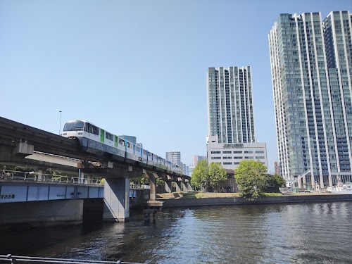 Tennōzu Isle Waterfront Plaza