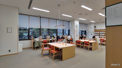 Shinjuku City Shimoochiai Library