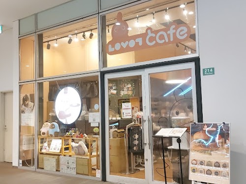 LOVOT Café