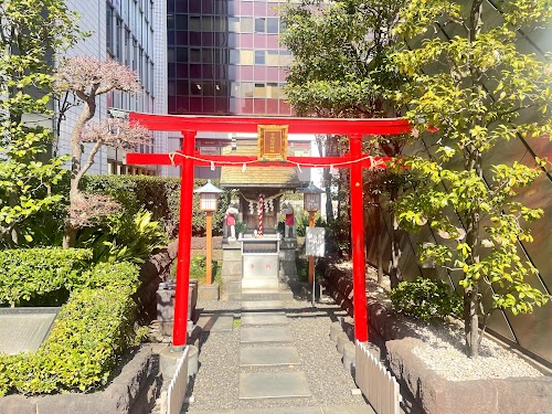 Yuraku Inari Shrine