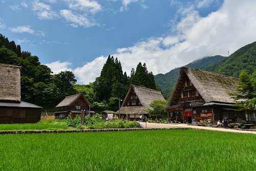 Suganuma Gassho-zukuri Village